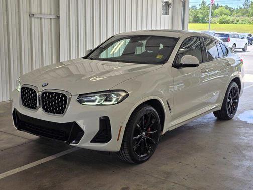 2022 BMW X4 xDrive30i