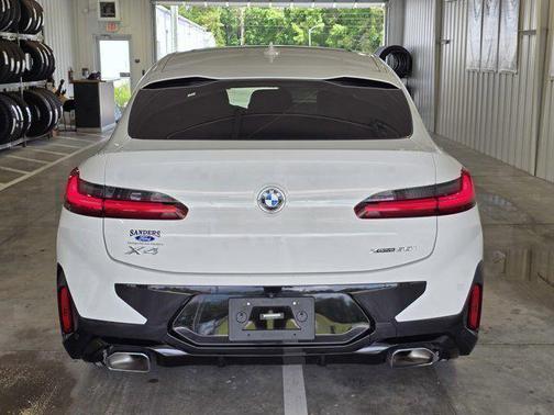 2022 BMW X4 xDrive30i