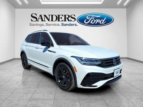 2024 Volkswagen Tiguan 2.0T SE R-Line Black