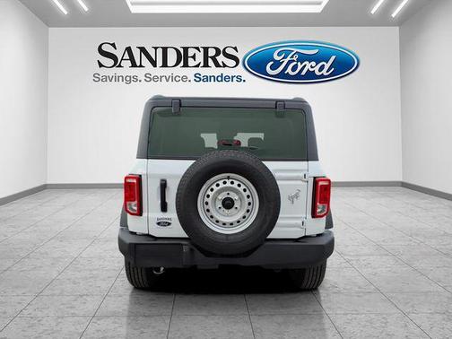 OXFORD WHITE 2025 Ford Bronco Base 4 Door 4x4