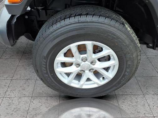 2023 Jeep Gladiator Sport S