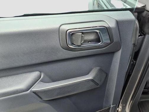 2025 Ford Bronco Base 4 Door 4x4