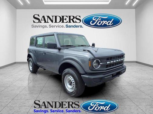 2025 Ford Bronco Base 4 Door 4x4