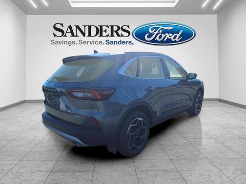 2026 Ford Escape Platinum