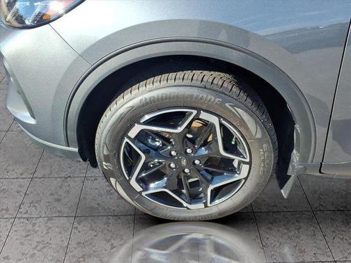 2026 Ford Escape Platinum