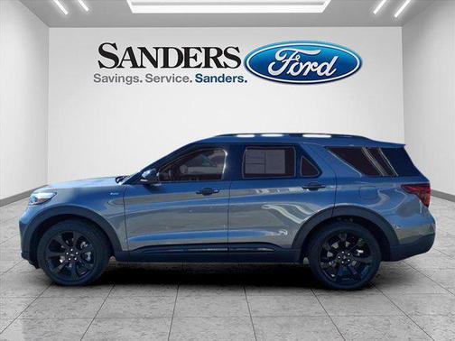 2024 Ford Explorer ST-Line