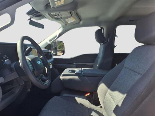 OXFORD WHITE 2026 Ford F-350 XL