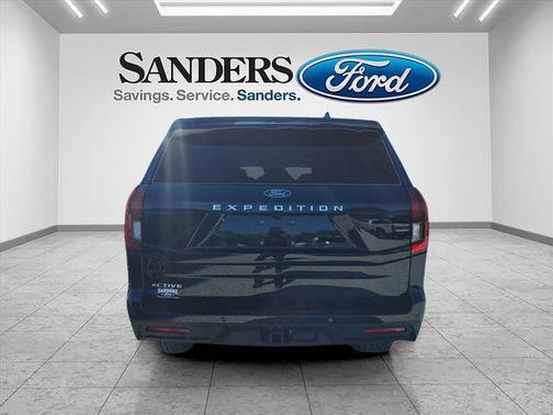 AGATE BLACK METALLIC 2026 Ford Expedition Active