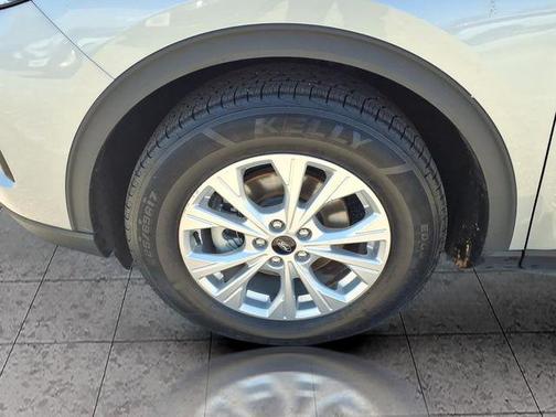 ICONIC SILVER METALLIC 2024 Ford Escape Active