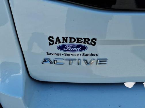 STAR WHITE MET TRI-COAT 2026 Ford Expedition Max Active 4x4