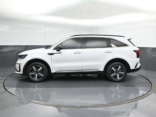 Glacial White Pearl 2021 Kia Sorento S