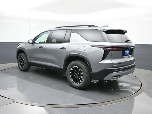 Sterling Gray Metallic 2026 Chevrolet Traverse Z71