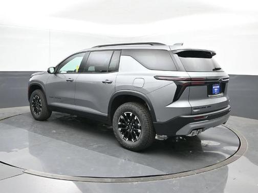 Sterling Gray Metallic 2026 Chevrolet Traverse Z71
