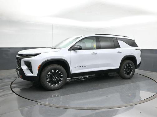 Polar White 2026 Chevrolet Traverse Z71