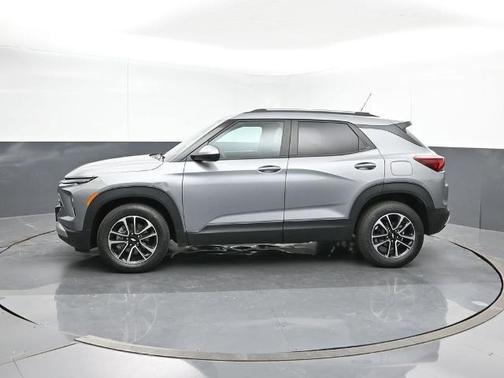 Sterling Gray Metallic 2025 Chevrolet Trailblazer LT