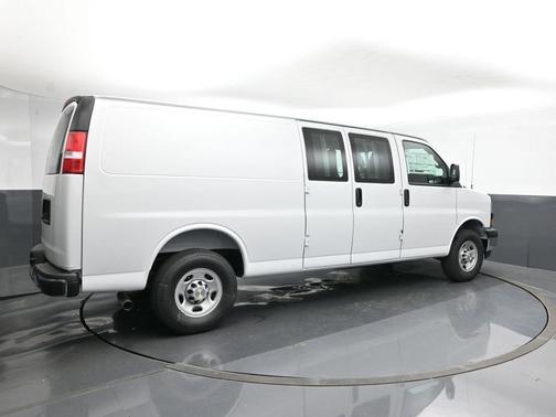 Summit White 2026 Chevrolet Express 2500 Work Van