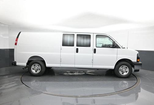 Summit White 2026 Chevrolet Express 2500 Work Van