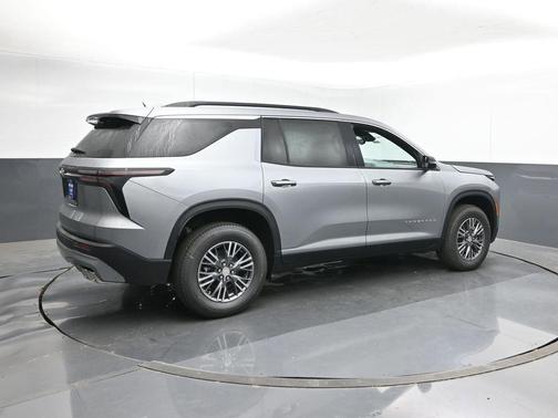 Sterling Gray Metallic 2026 Chevrolet Traverse LT