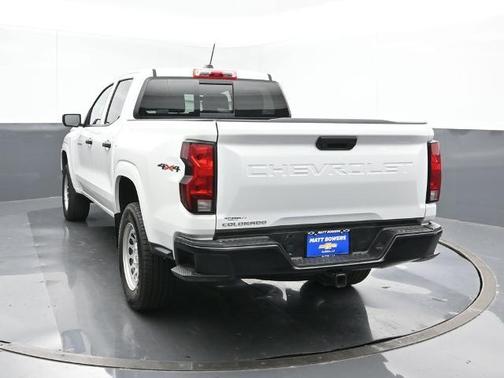 2024 Chevrolet Colorado WT