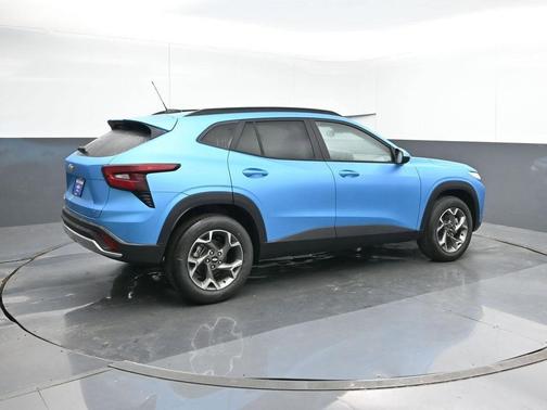 Marina Blue 2026 Chevrolet Trax LT