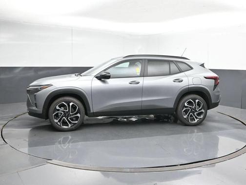 Sterling Gray Metallic 2026 Chevrolet Trax 2RS