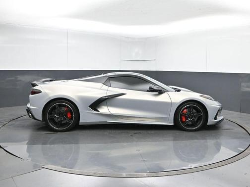 2021 Chevrolet Corvette Stingray w/2LT