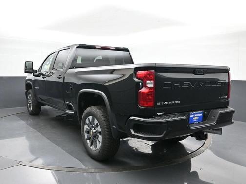 2025 Chevrolet Silverado 2500 Custom