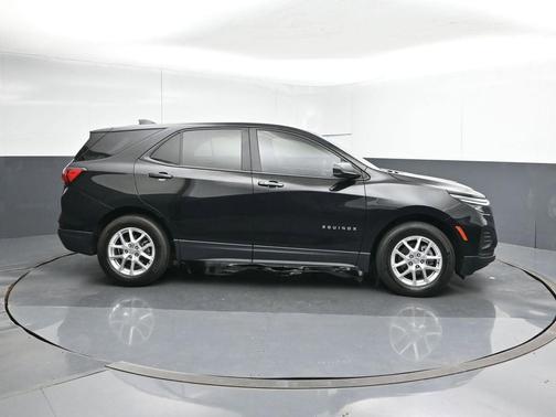 Mosaic Black Metallic 2024 Chevrolet Equinox LS