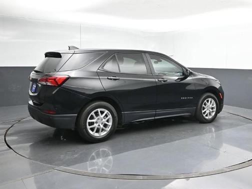 Mosaic Black Metallic 2024 Chevrolet Equinox LS