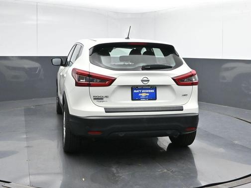 Glacier White 2022 Nissan Rogue Sport S