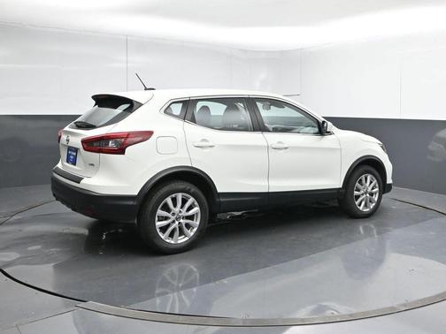 Glacier White 2022 Nissan Rogue Sport S