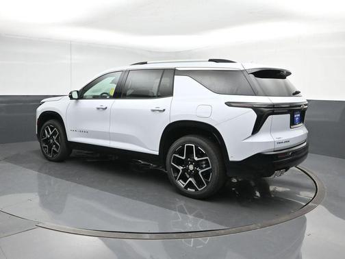 Polar White 2026 Chevrolet Traverse High Country