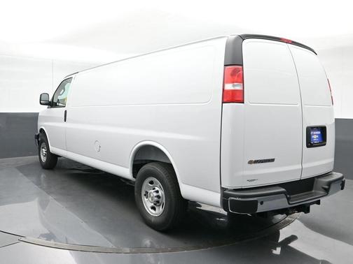 2025 Chevrolet Express 2500 Work Van