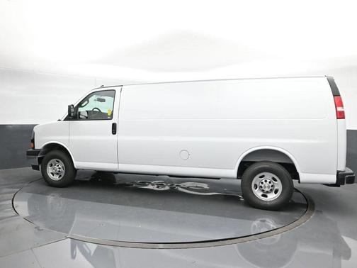 2025 Chevrolet Express 2500 Work Van