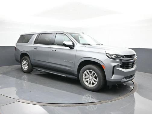 2023 Chevrolet Suburban LT