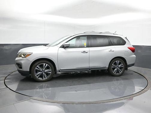 2018 Nissan Pathfinder Platinum