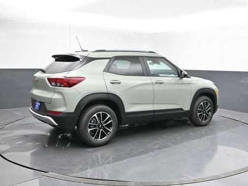 Green 2026 Chevrolet Trailblazer LT