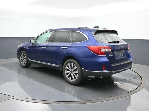 2017 Subaru Outback 2.5i Touring