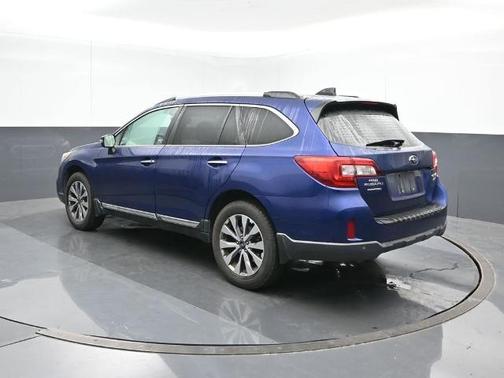 2017 Subaru Outback 2.5i Touring