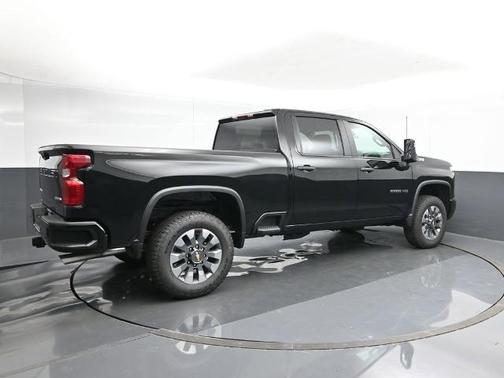 2025 Chevrolet Silverado 2500 Custom