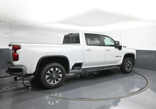 Summit White 2024 Chevrolet Silverado 2500 LT