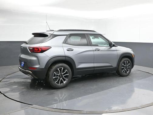 Sterling Gray Metallic 2026 Chevrolet Trailblazer ACTIV