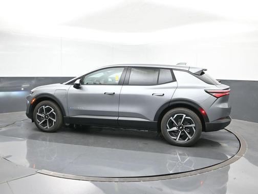 2026 Chevrolet Equinox EV LT 1