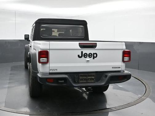Bright White Clearcoat 2020 Jeep Gladiator Sport