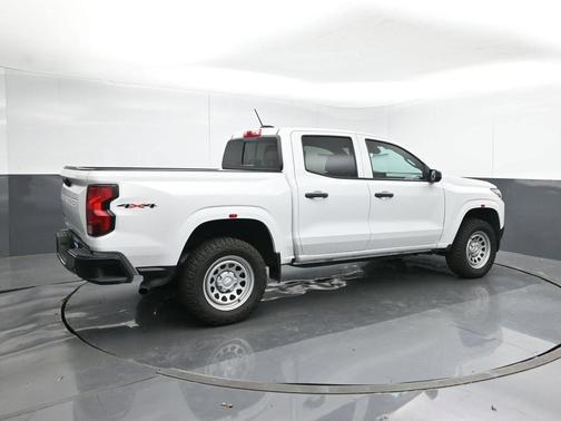 2024 Chevrolet Colorado WT