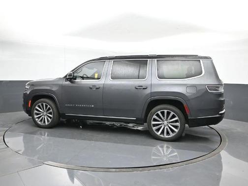 2023 Jeep Grand Wagoneer Base