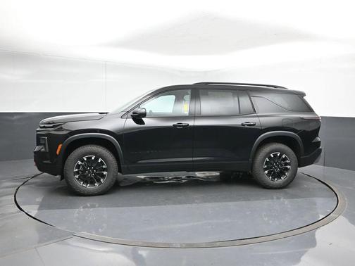Mosaic Black Metallic 2026 Chevrolet Traverse Z71