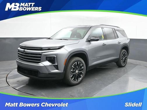 Sterling Gray Metallic 2026 Chevrolet Traverse LT