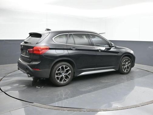 2021 BMW X1 sDrive28i