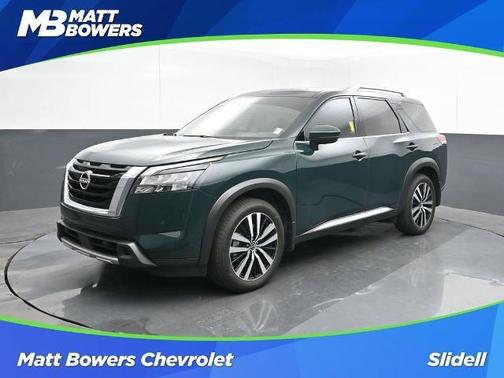 2025 Nissan Pathfinder Platinum